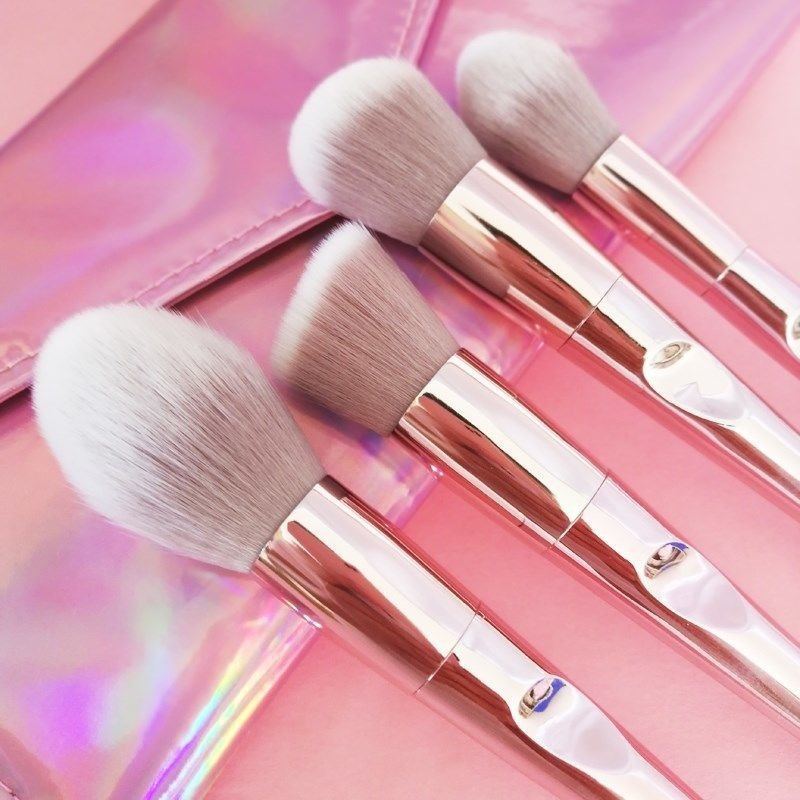 Makeup brush Makeup brush